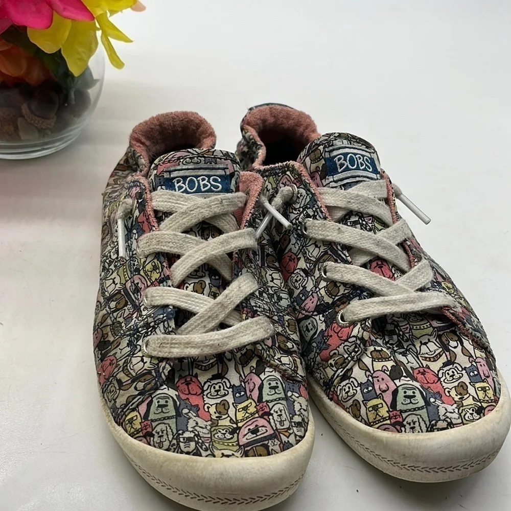 Bobs by Skechers Dog sneakers Sz 8. SKT0376D
